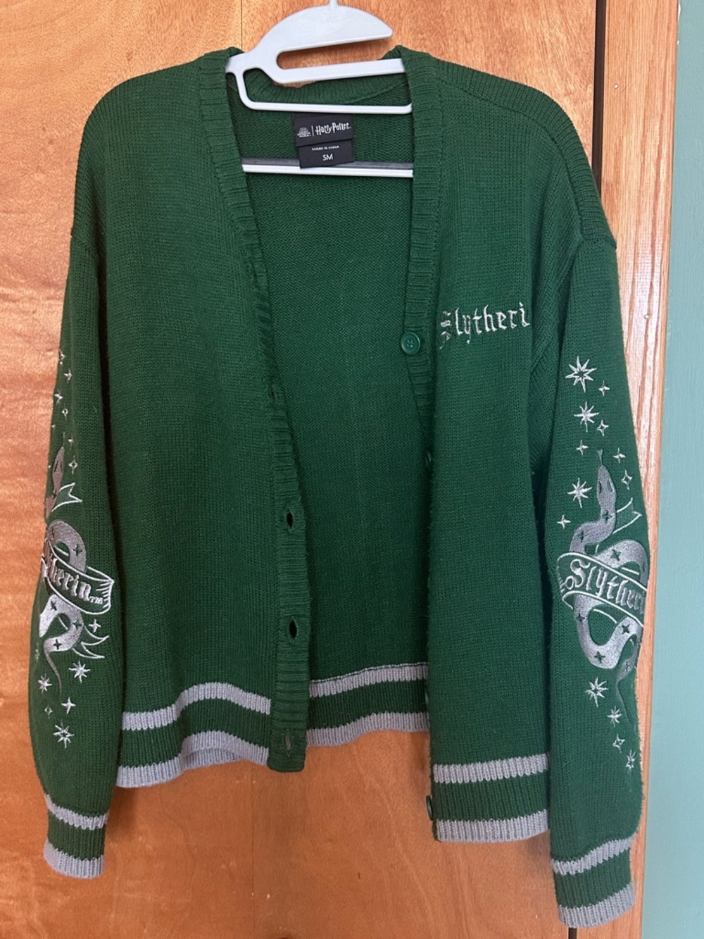 Warner Bros. Harry Potter Slytherin Green Cardigan Sweater small/medium - Picture 3 of 5